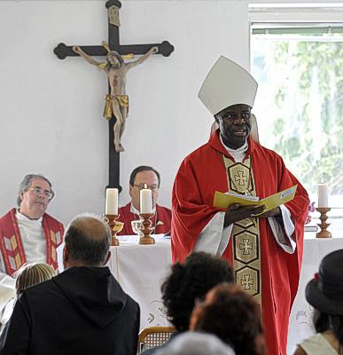 Der Alt-Katholische Bischof Dr. Johannes Okoro aus &Ouml;sterreich hielt die Festpredigt